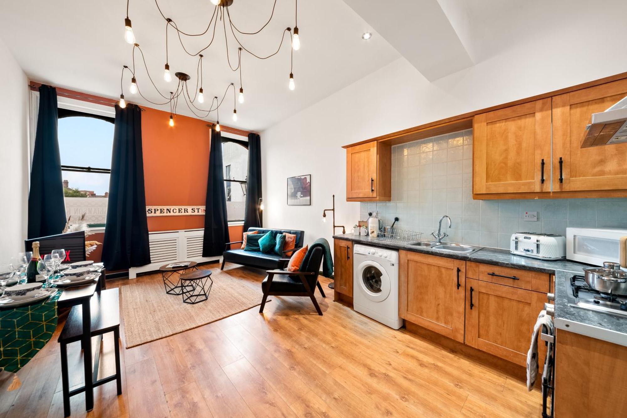 Spacious Birmingham City Apartment Eksteriør billede